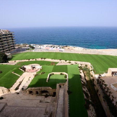 Stunning 3-Bedroom Seaview Retreat In Fort Cambridge Sliema Zewnętrze zdjęcie