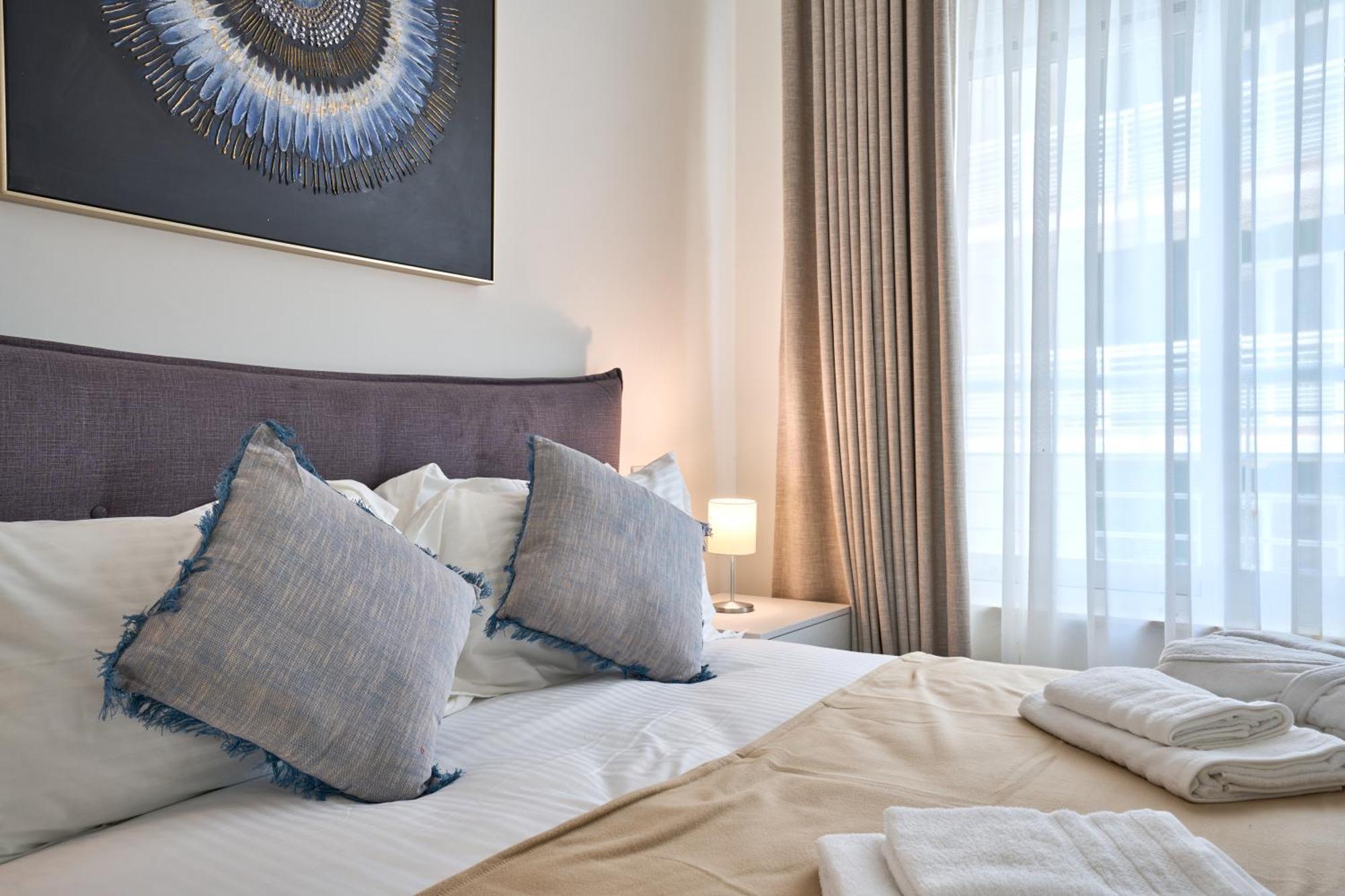 Stunning 3-Bedroom Seaview Retreat In Fort Cambridge Sliema Zewnętrze zdjęcie